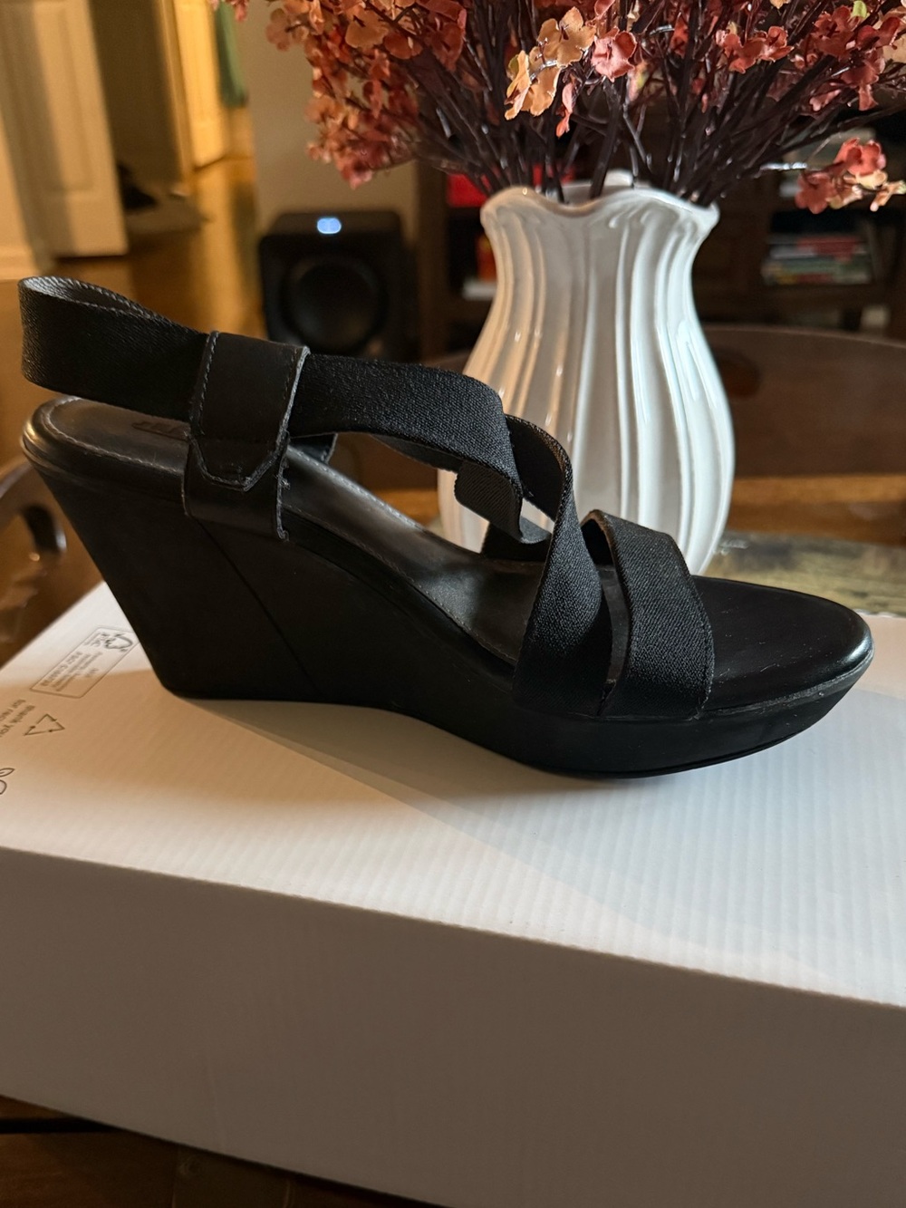 Cliffs by WHITE MOUNTAIN Black Wedge Sandals with Elastic Crisscross Straps